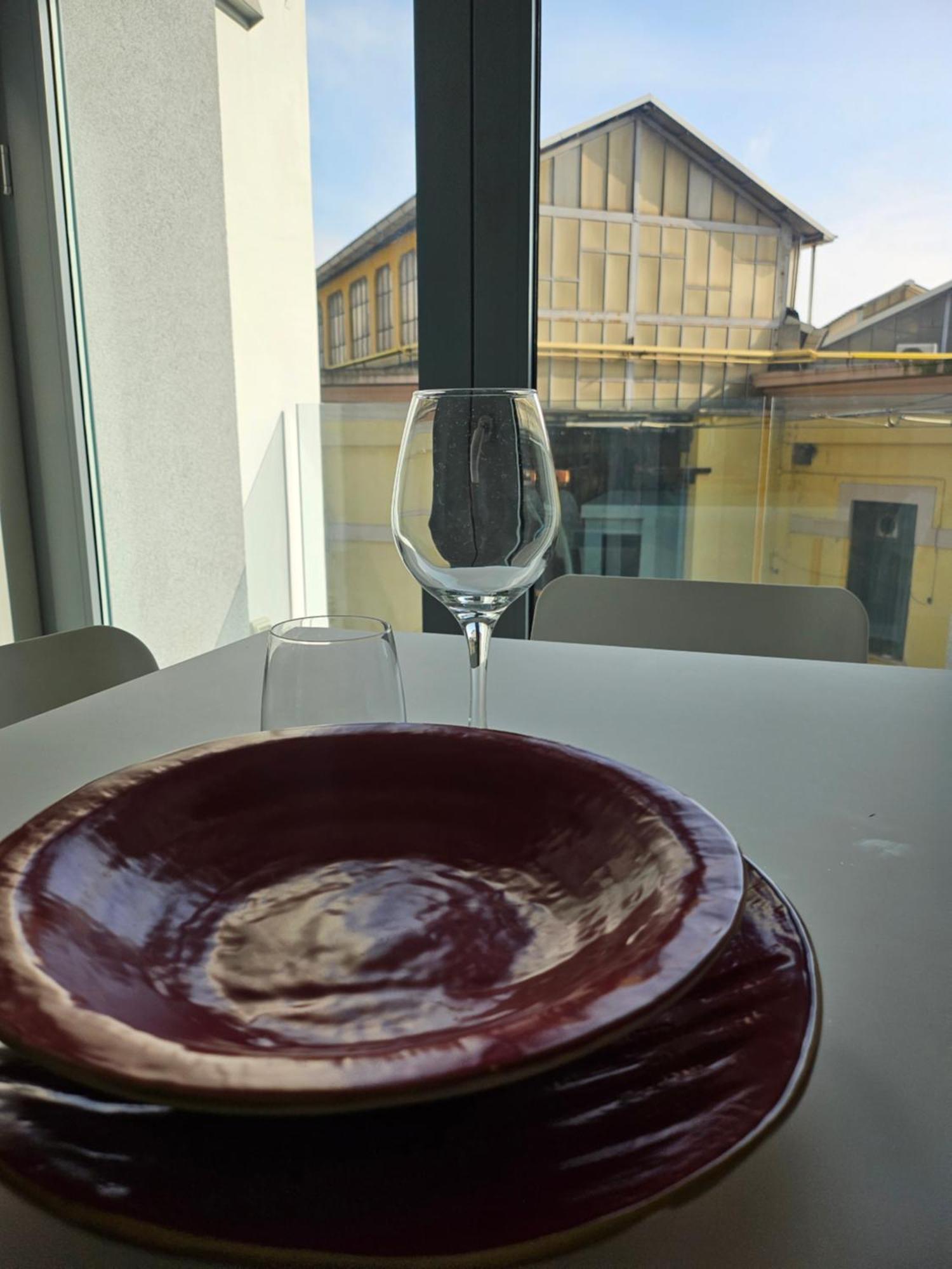 Monviso Modern - Exclusive Apartment ミラノ エクステリア 写真